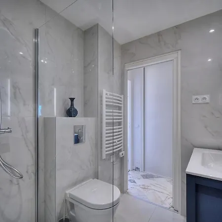 Apartment A2b232 Bel Vue Et Proche Cannes